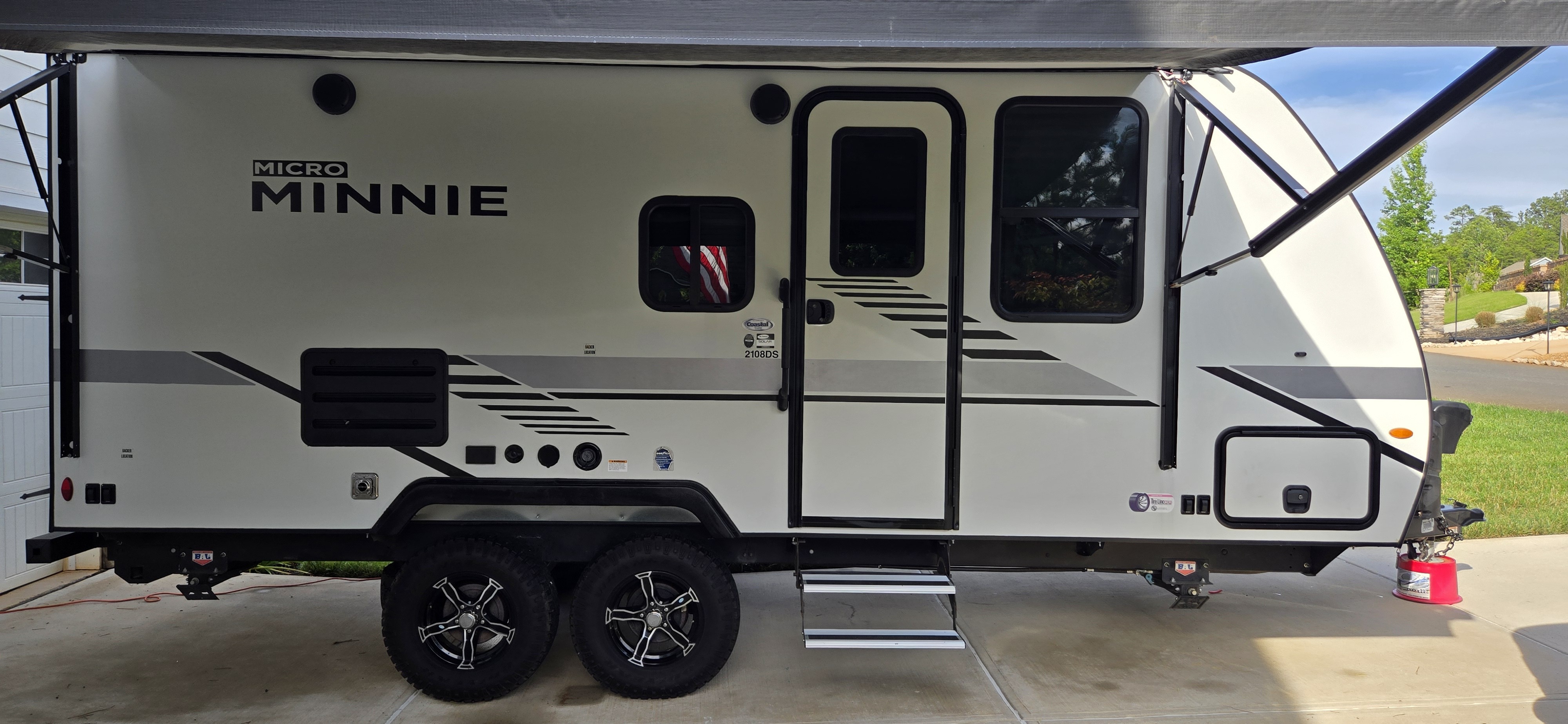 2022 Winnebago MICRO MINNIE 2108DS RV