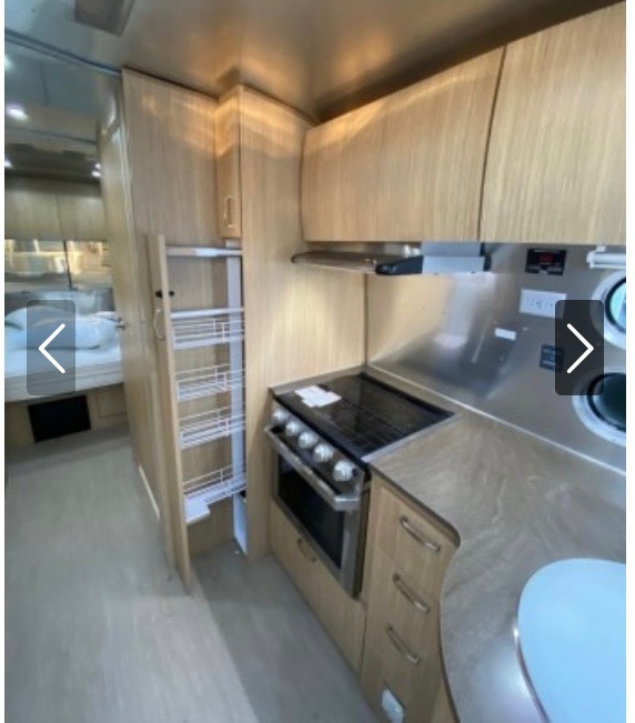 2020 Airstream FLYING CLOUD 25FB QUEEN in baldwin city KS