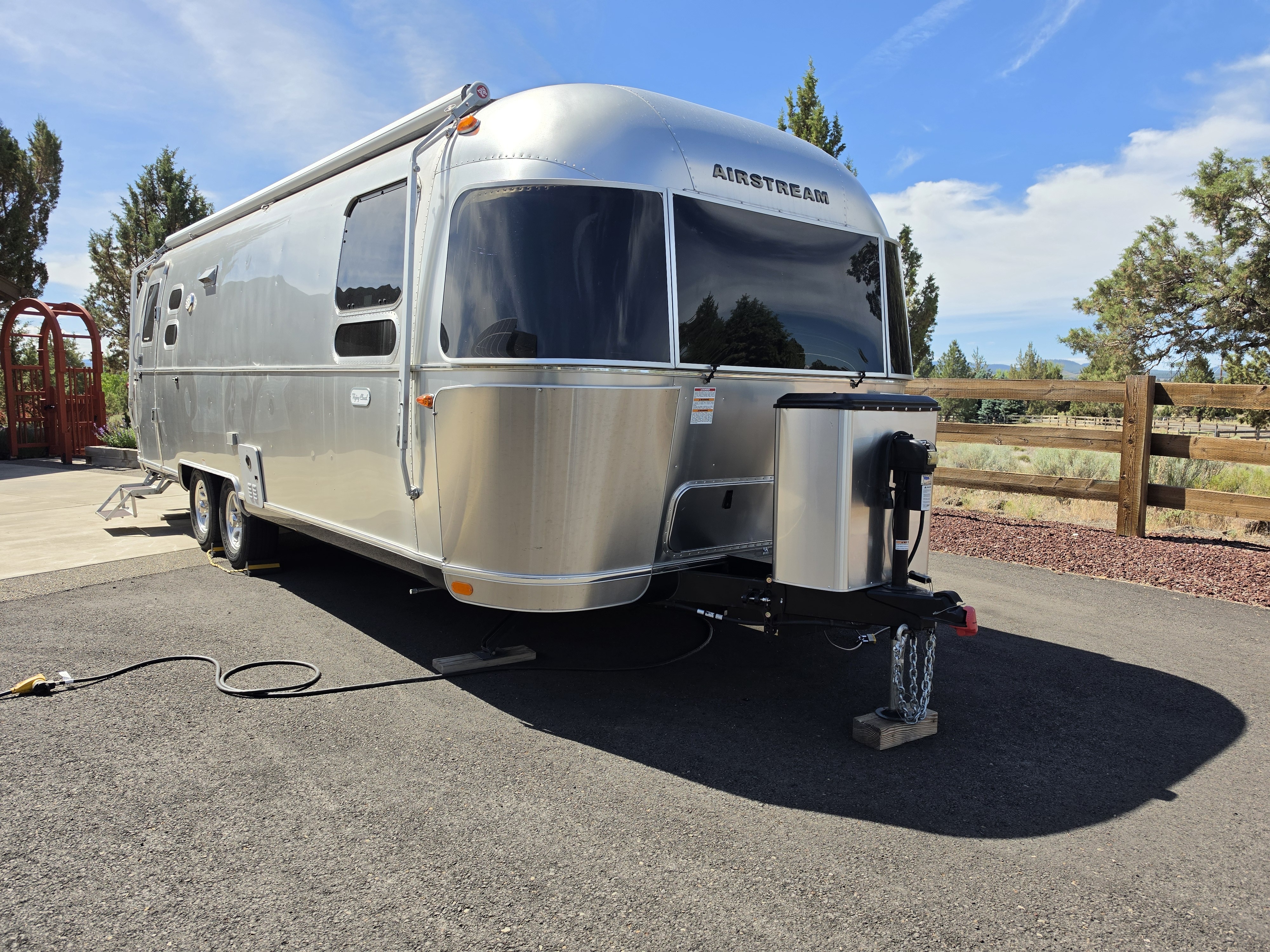 2021 Airstream FLYING CLOUD 27FB QUEEN RV