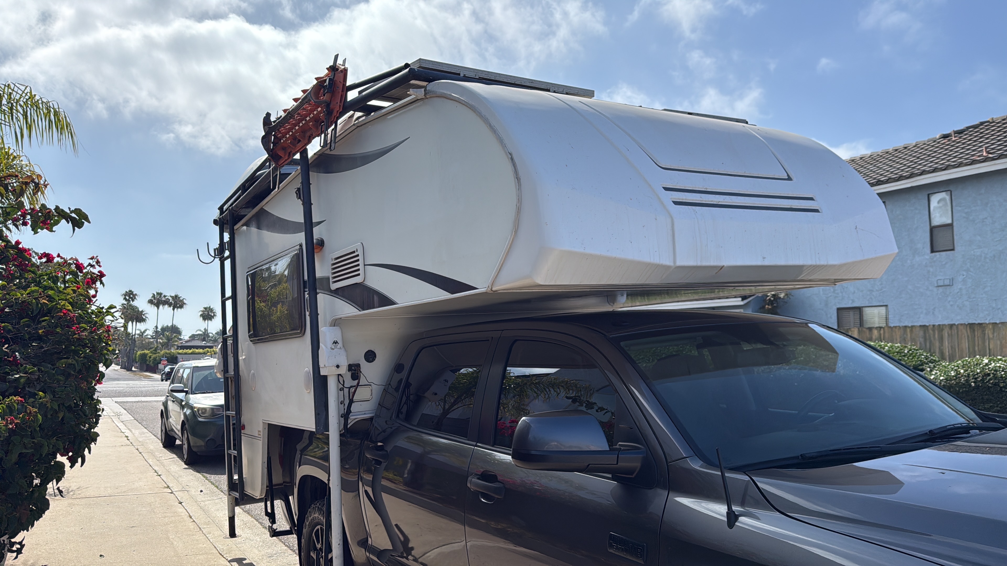 2017 Lance 650 Truck Camper RV