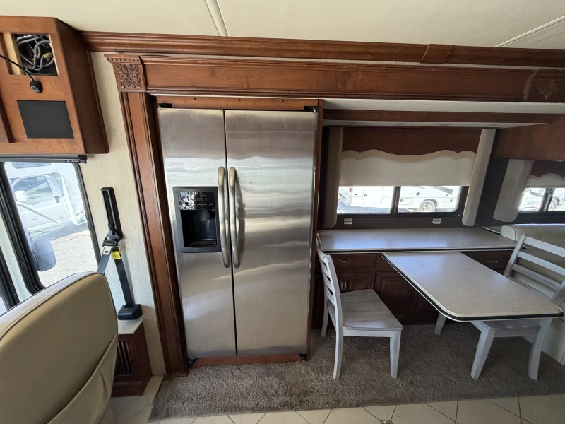 2012 Freightliner Providence 42P XCM Chassis