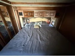 2012 Freightliner Providence 42P XCM Chassis
