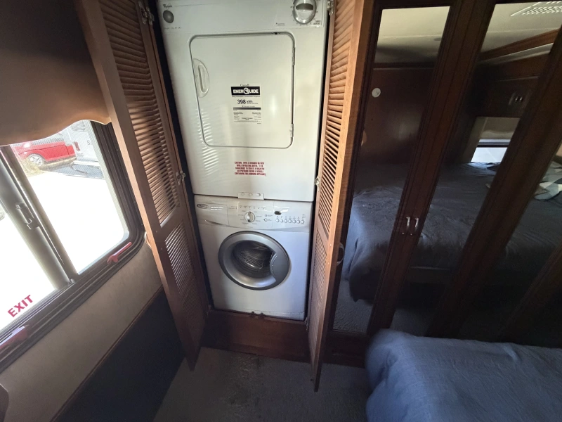 2012 Freightliner Providence 42P XCM Chassis