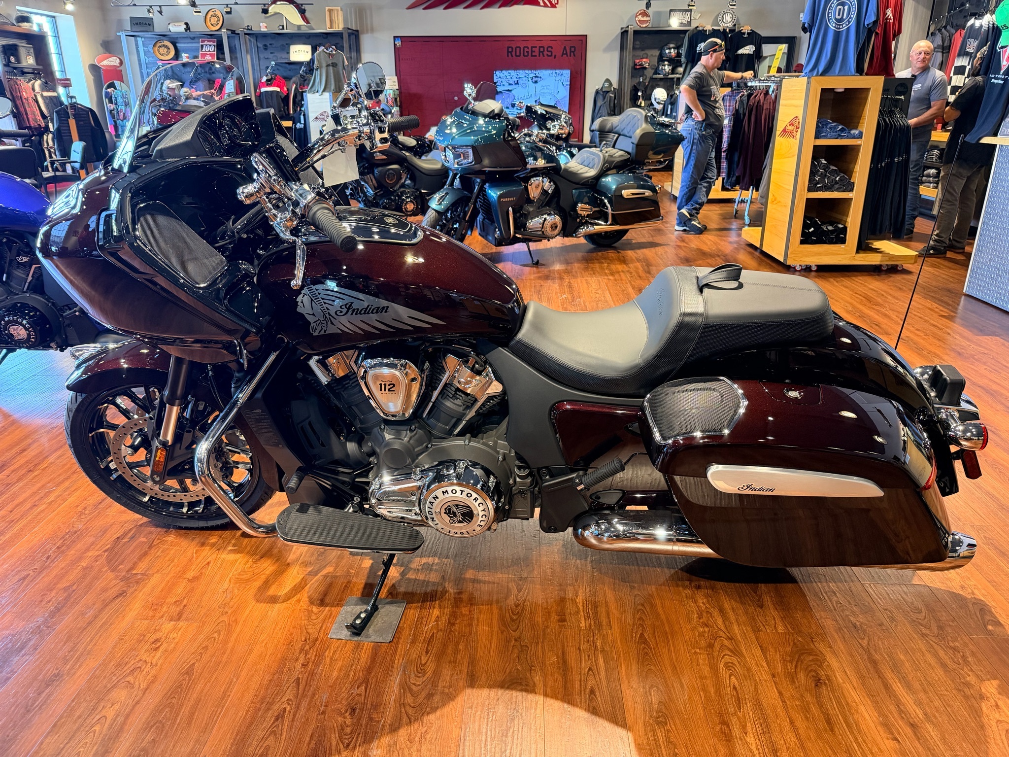 2026 Indian Motorcycle Challenger® Limited 112 with PowerBand Audio Package LIMITED WITH POWERBAND AUDIO PACKAGE in Rogers, AR