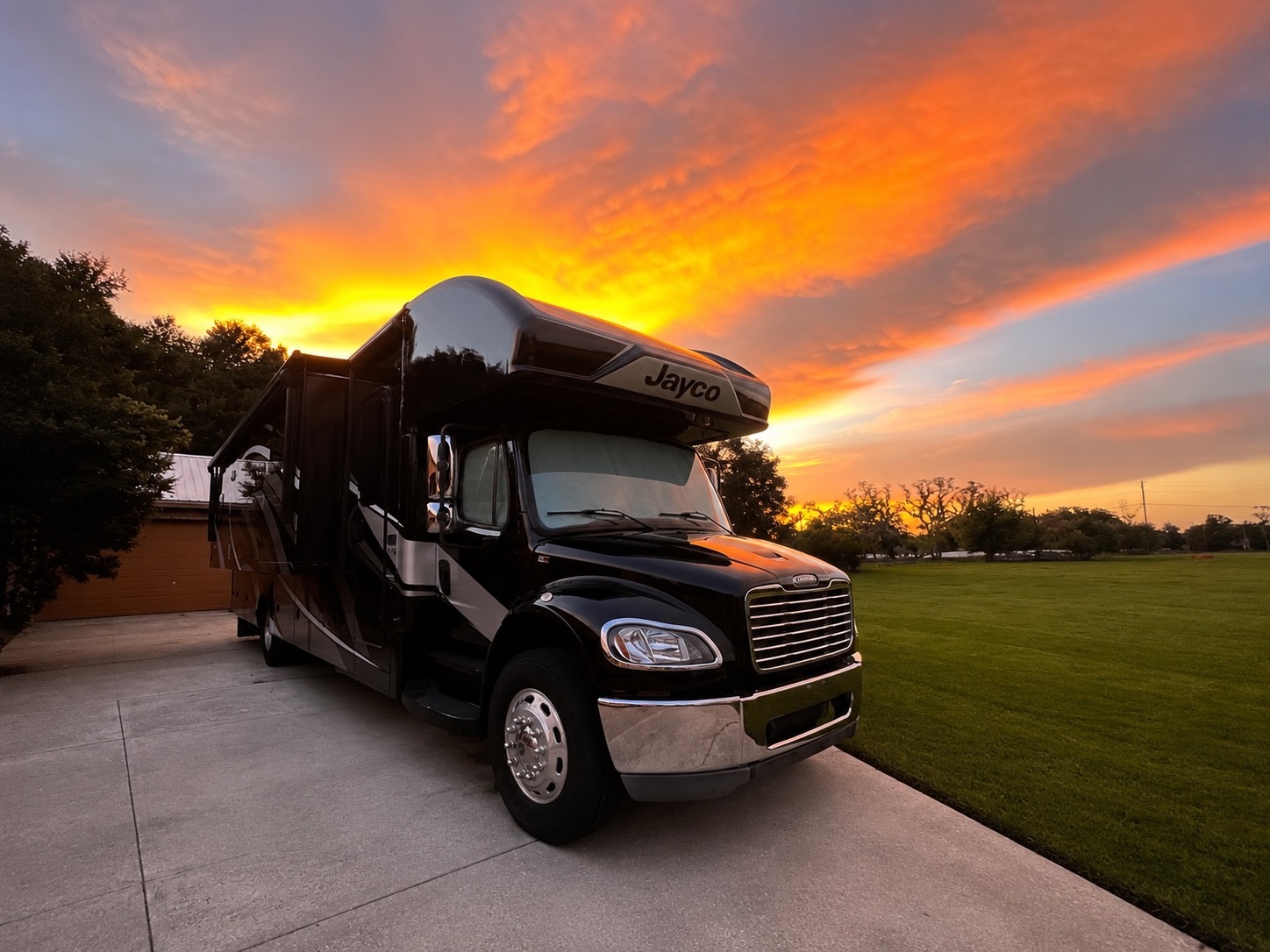 2022 Jayco SENECA 37M RV
