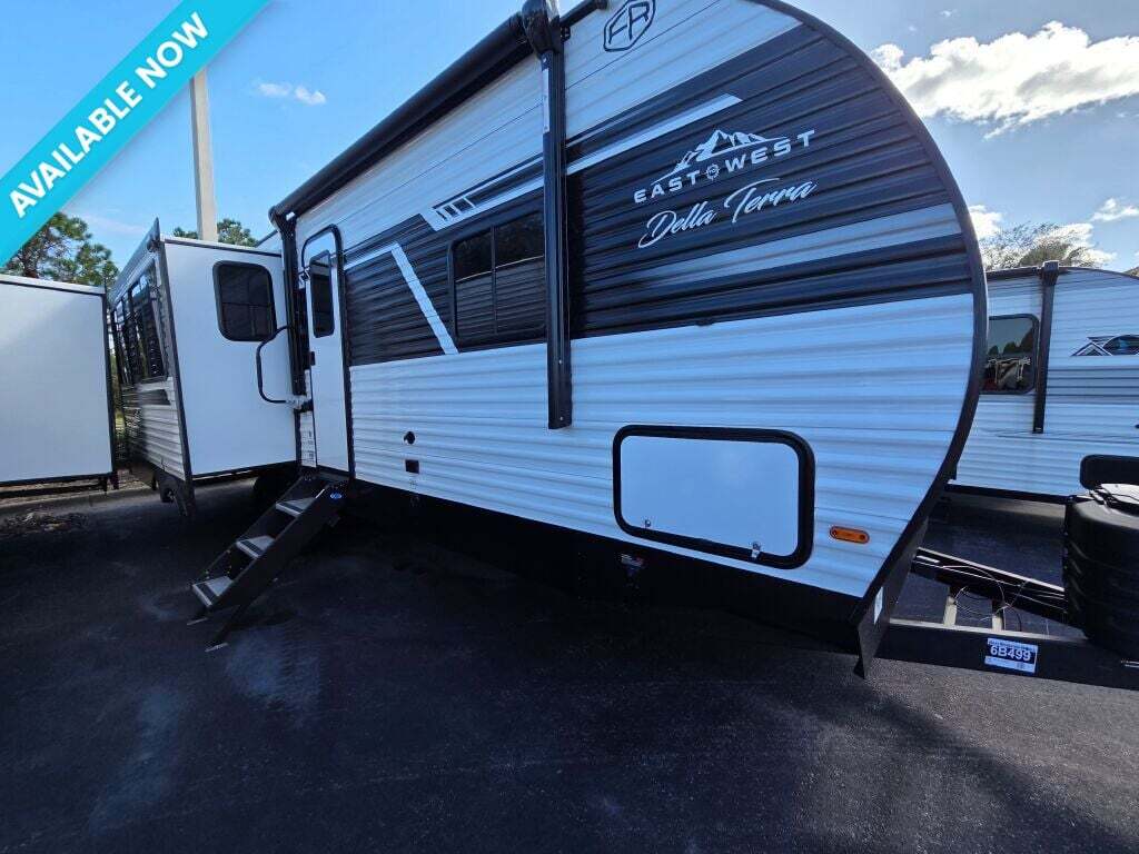 2026 East To West DELLA TERRA 272RL in ormond beach FL