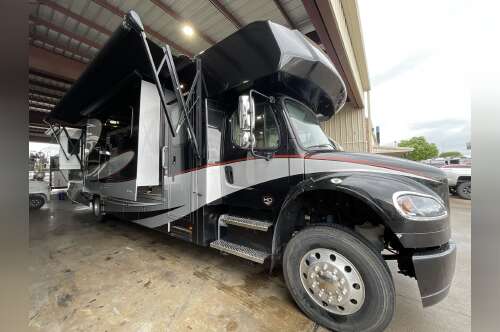 2021 Dynamax FORCE HD 37TSHD in mesquite TX