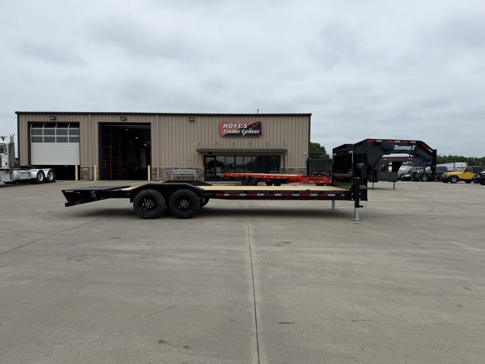 2026 Diamond C Trailers LPX 210 in Topeka, KS