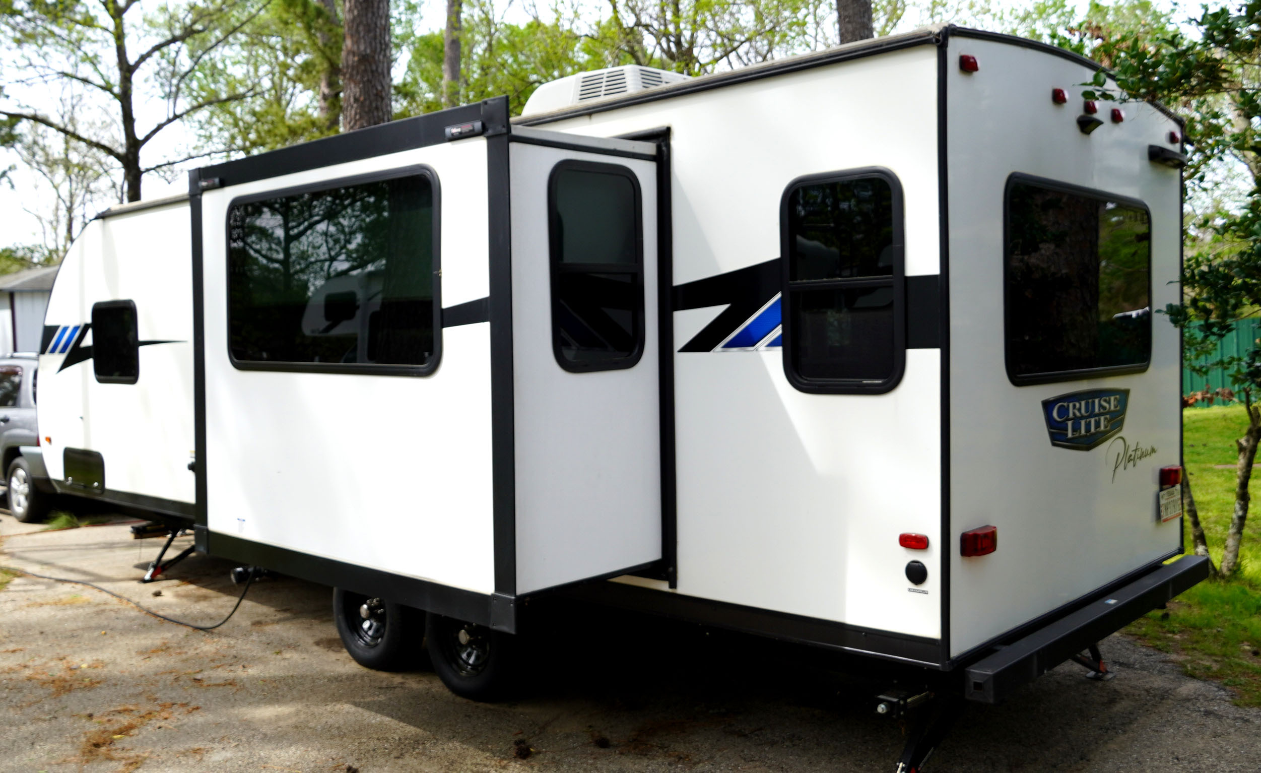 2023 Forest River Cruise Lite Platinum in new caney TX