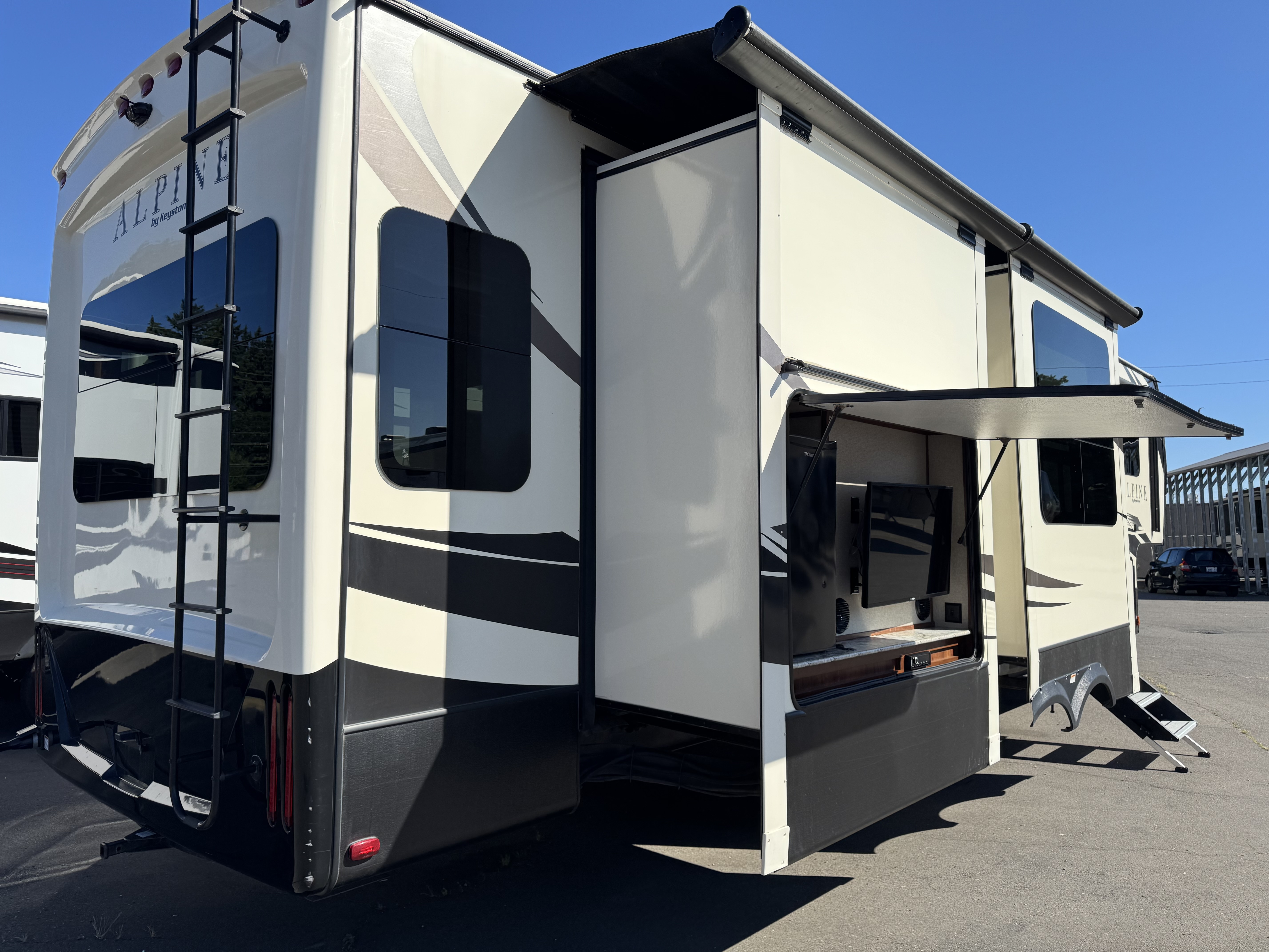 2018 Keystone ALPINE 3500RL in vancouver WA