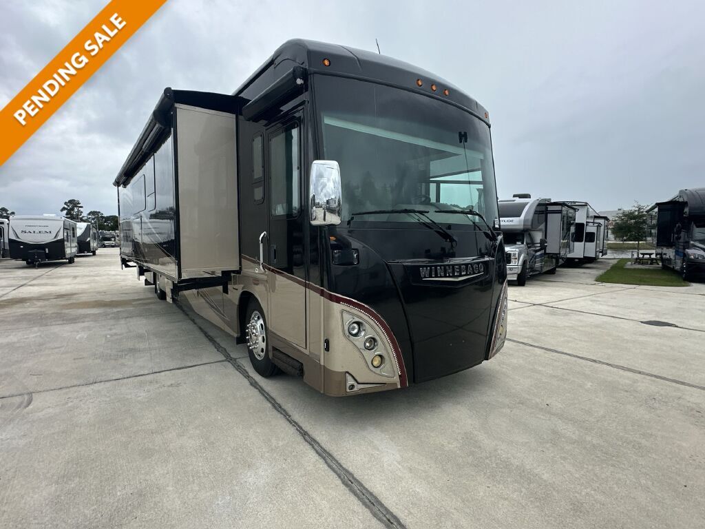 2018 Winnebago Journey 40J RV