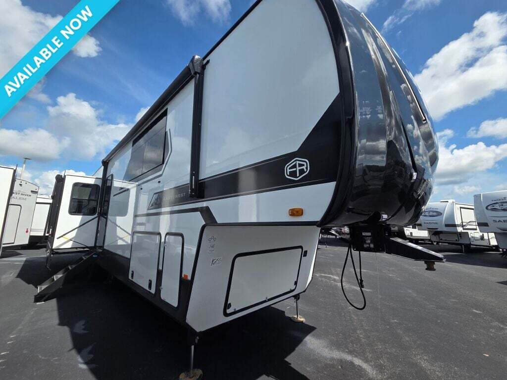 2026 East To West Ahara 395FB in winter garden FL