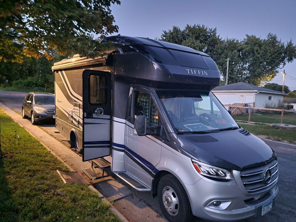 2020 Tiffin Motorhomes Wayfarer 24FW in st paul MN