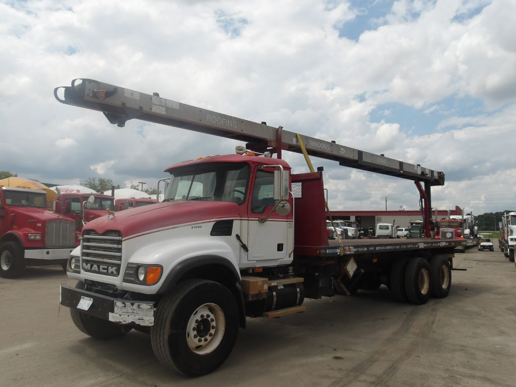 2007 MACK CV713 in Houston, TX