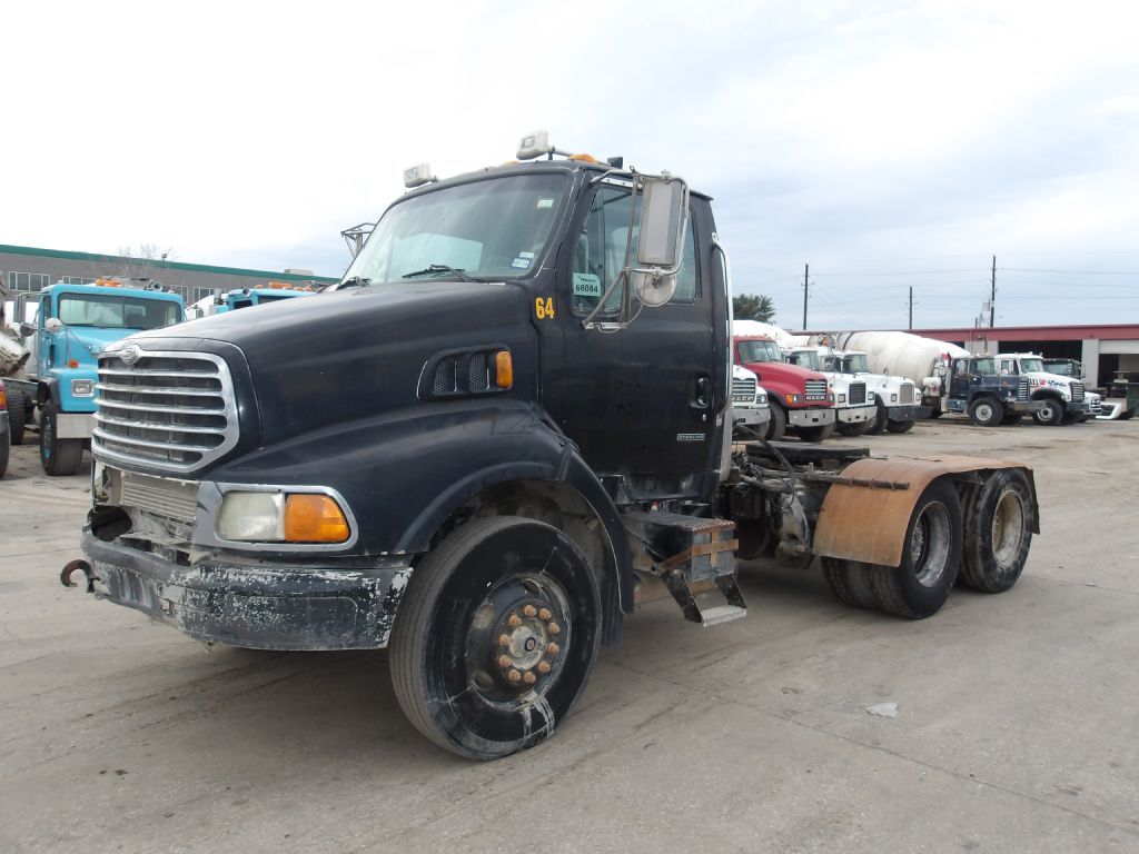 2005 STERLING AT7500 in Houston, TX