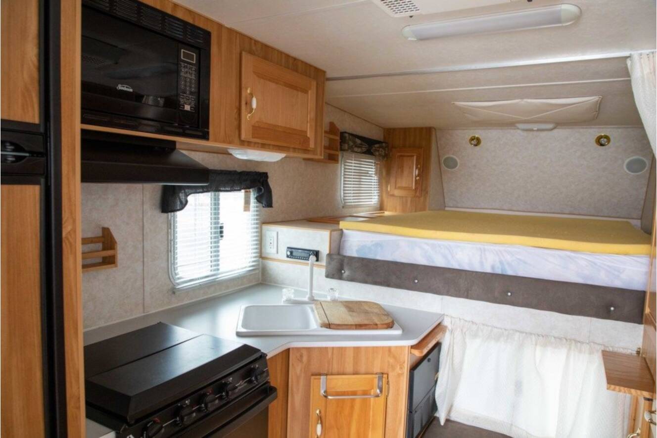A photo of this 2011 Northland Campers POLAR 990 BASIC