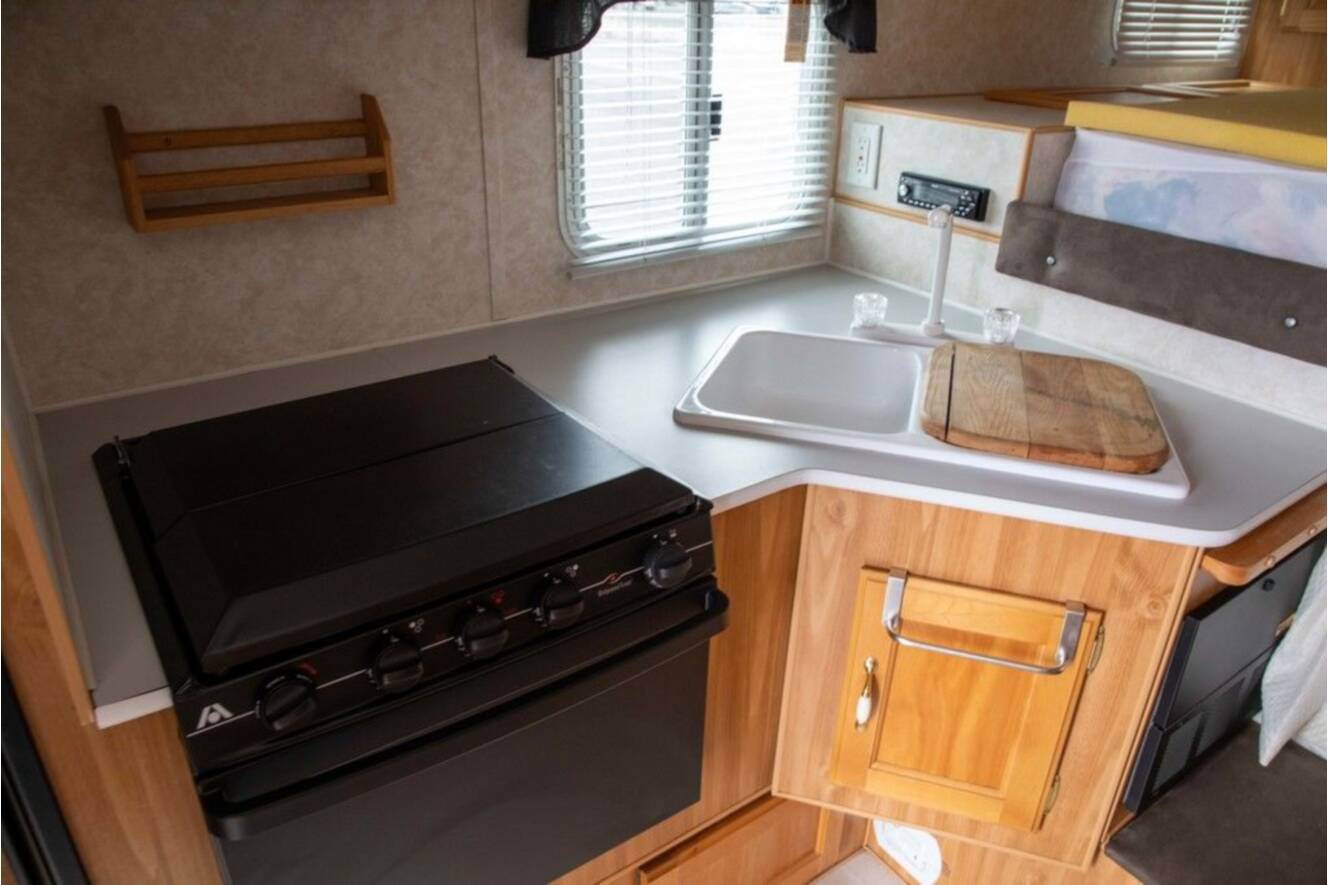 A photo of this 2011 Northland Campers POLAR 990 BASIC
