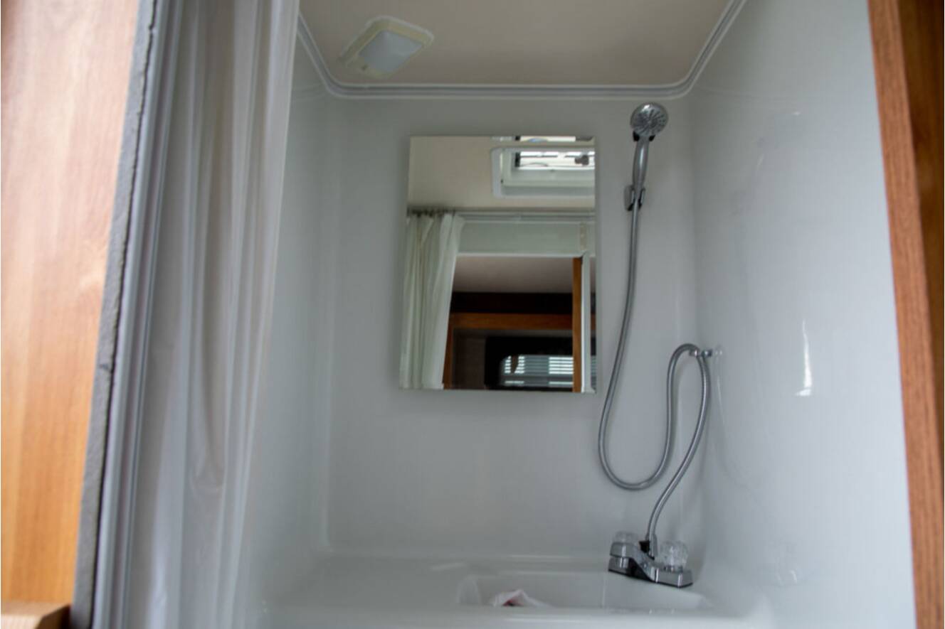 A photo of this 2011 Northland Campers POLAR 990 BASIC