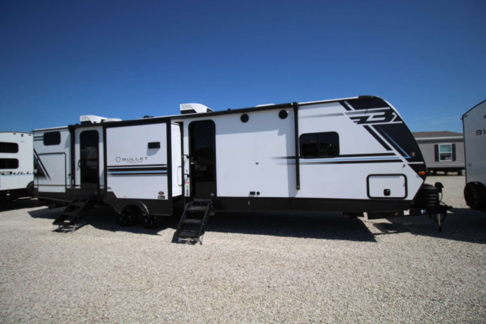 2026 Keystone Bullet Premium 330BKQ RV