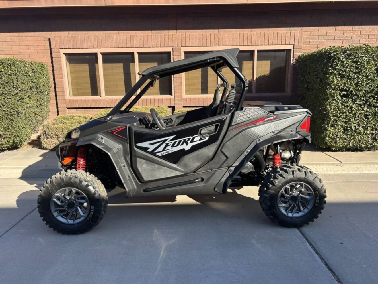 A photo of this 2023 CFMOTO ZForce 950 Sport