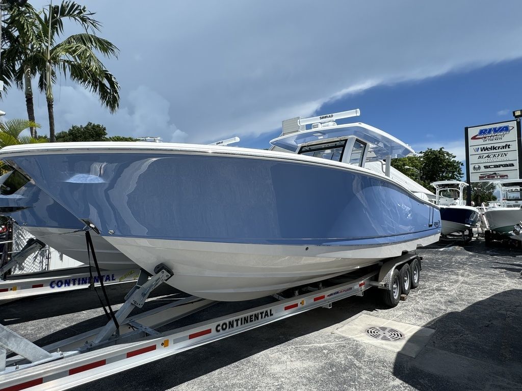 2025 Robalo R360 NAN in key largo FL