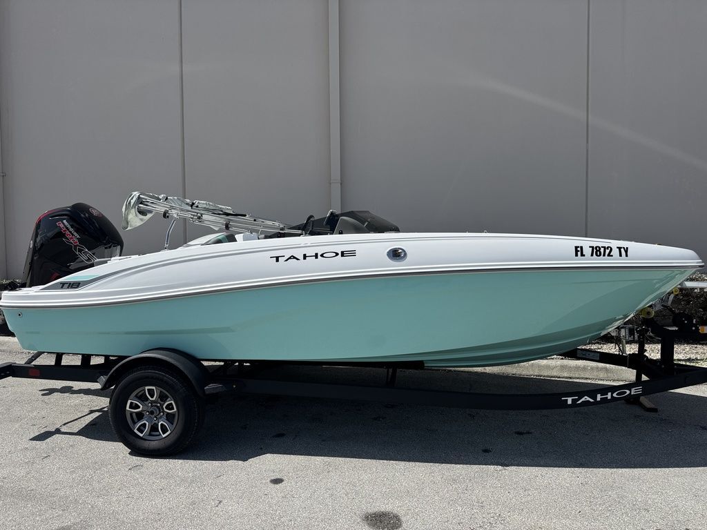2025 Tahoe® T18 in key largo FL
