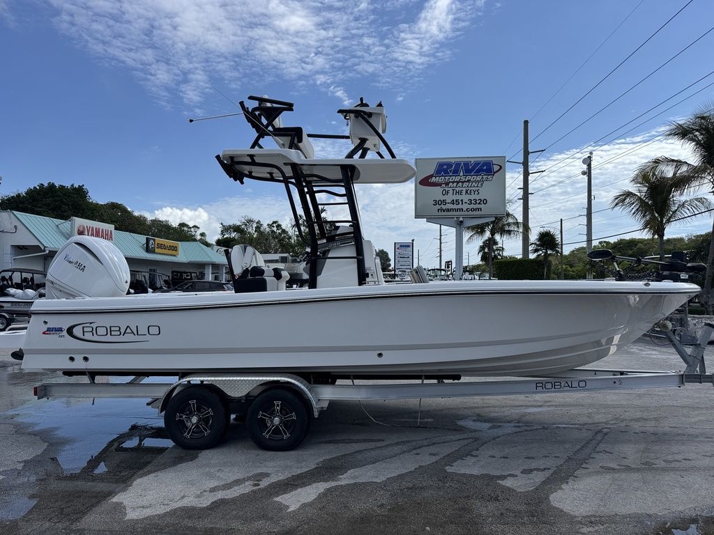 2025 Robalo 246 Cayman SD in key largo FL