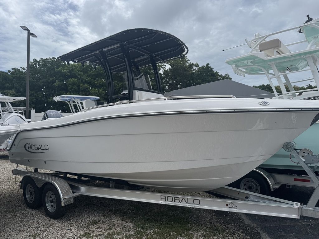 2025 Robalo R222 NAN in key largo FL