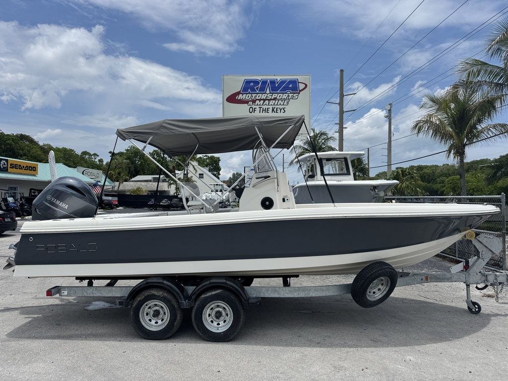 2015 Robalo 226 Cayman in key largo FL
