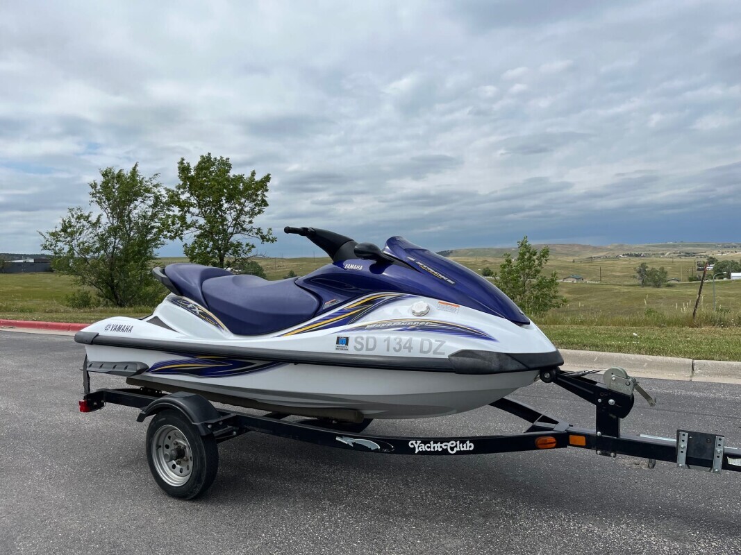 2004 Yamaha WaveRunner FX Cruiser High Output CRUISER HO in Rapid City, SD