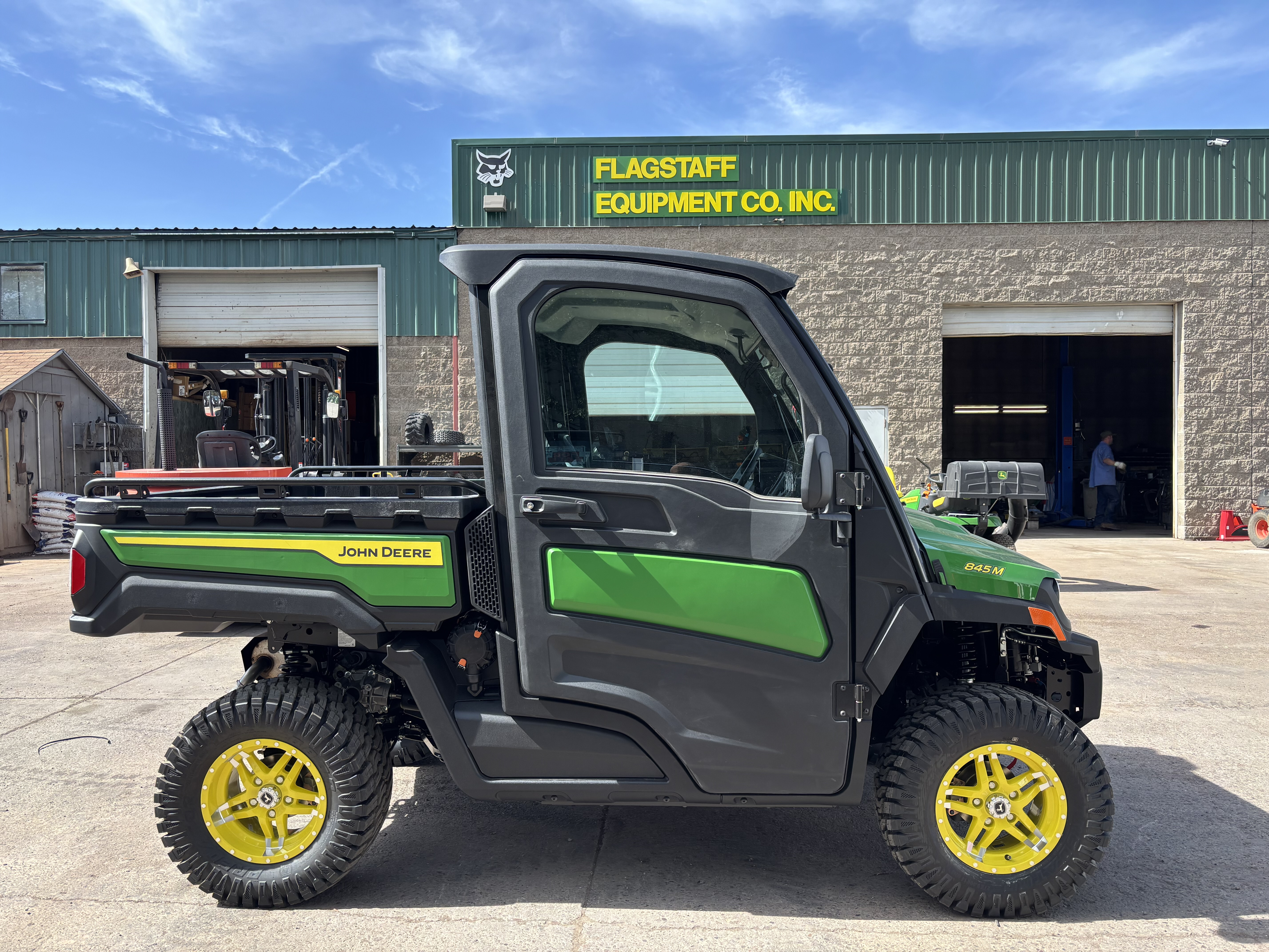 2026 John Deere Gator XUV845M HVAC Cab in Flagstaff, AZ