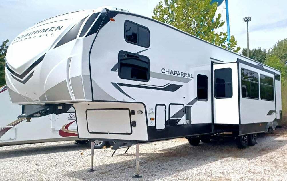 2026 Coachmen Chaparral 375BAF in gravois mills MO