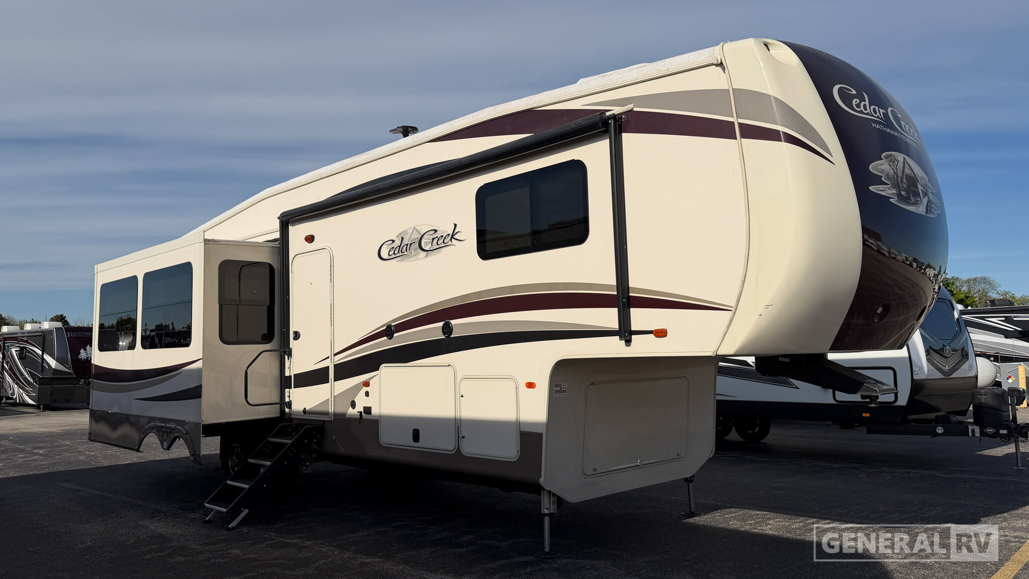 2018 Forest River CEDAR CREEK HATHAWAY EDITION 34RL2 in huntley IL