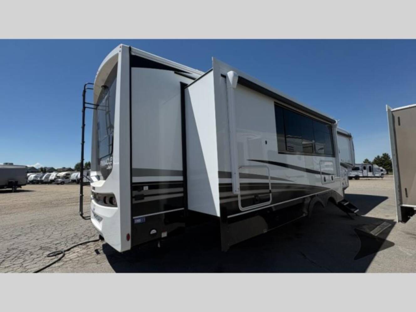 A photo of this 2026 Jayco Pinnacle 38FBRK