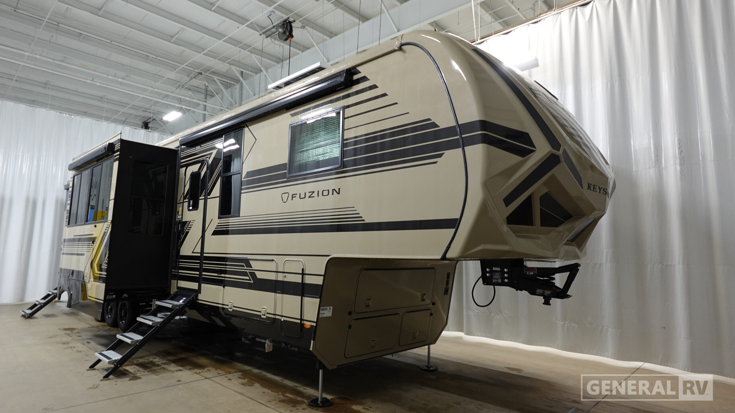 2026 Keystone FUZION 419 Fifth Wheel Toy Hauler RV