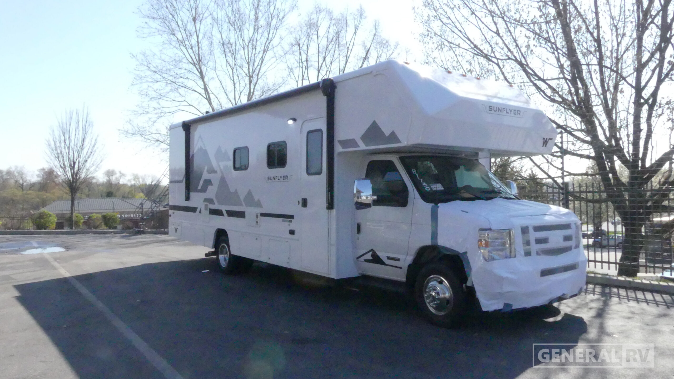 2027 Winnebago SUNFLYER 28MB in west chester PA