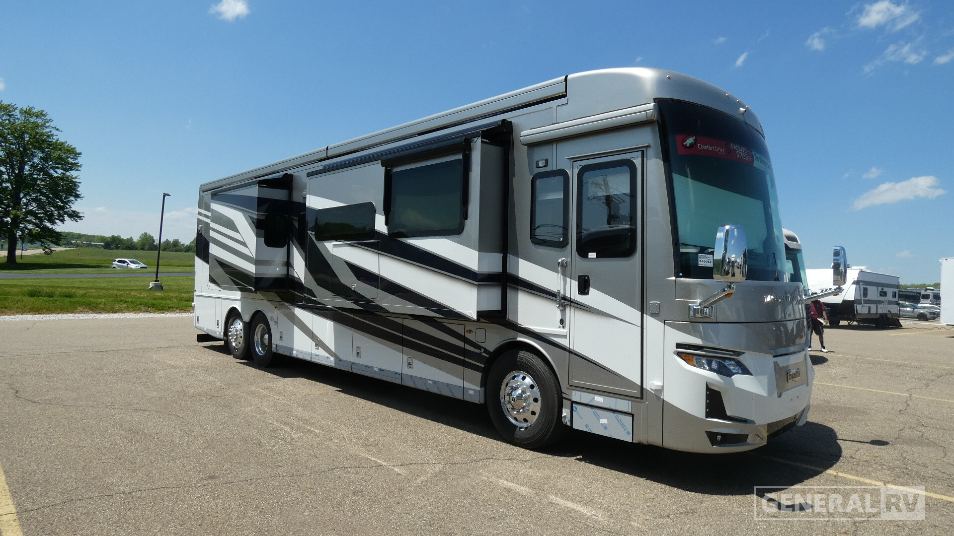 2026 Newmar MOUNTAIN AIRE 4118 in north canton OH
