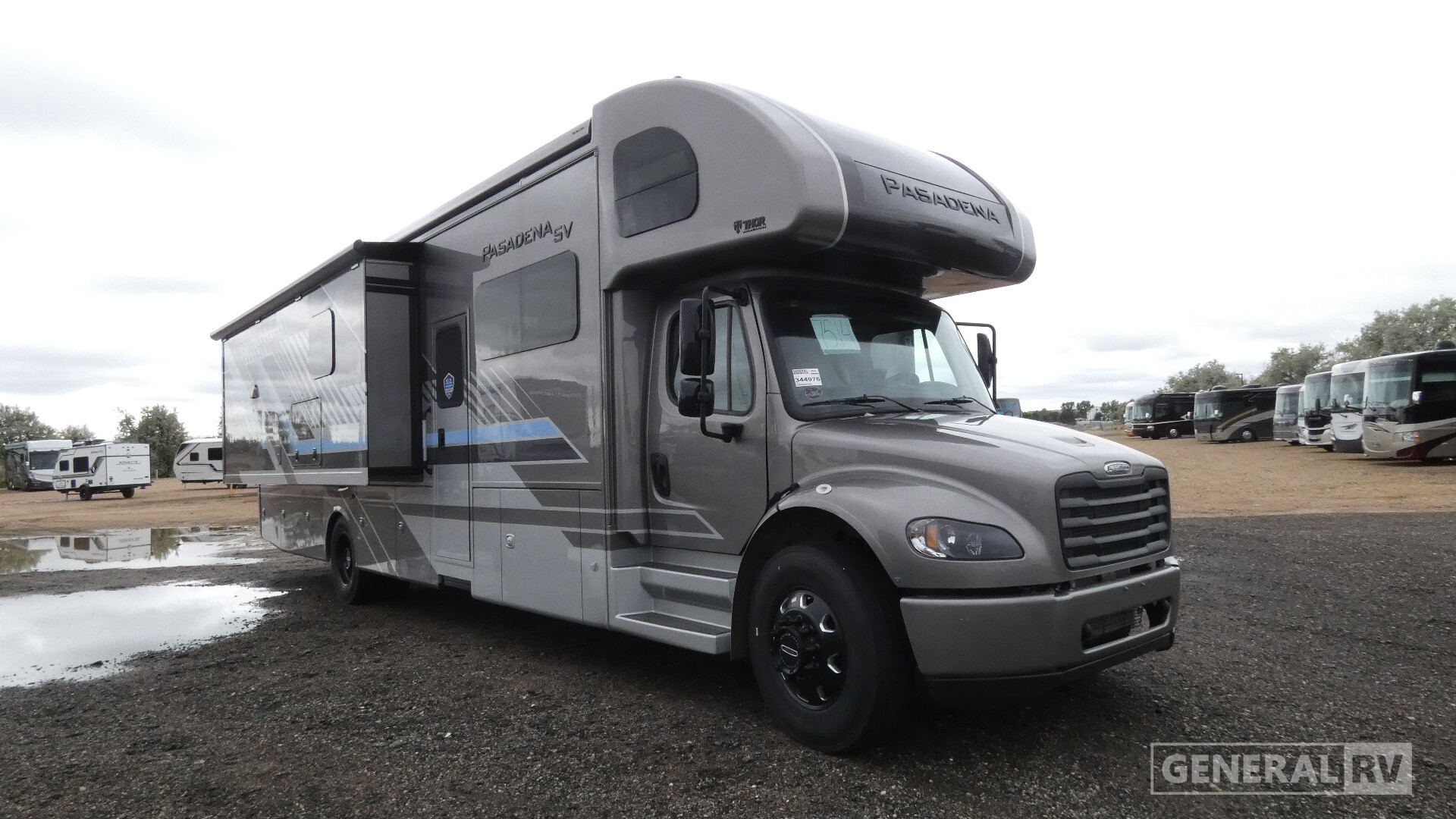 2026 Thor Motor Coach PASADENA SV 38FX in longmont CO