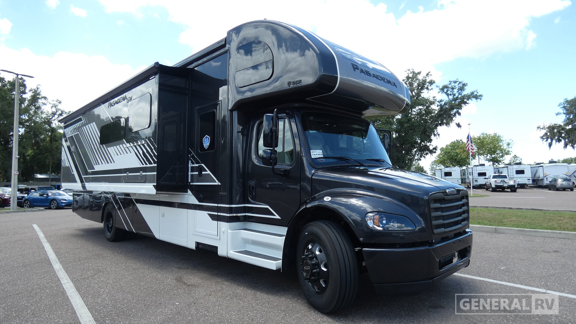2026 Thor Motor Coach PASADENA SV 38DX in dover FL