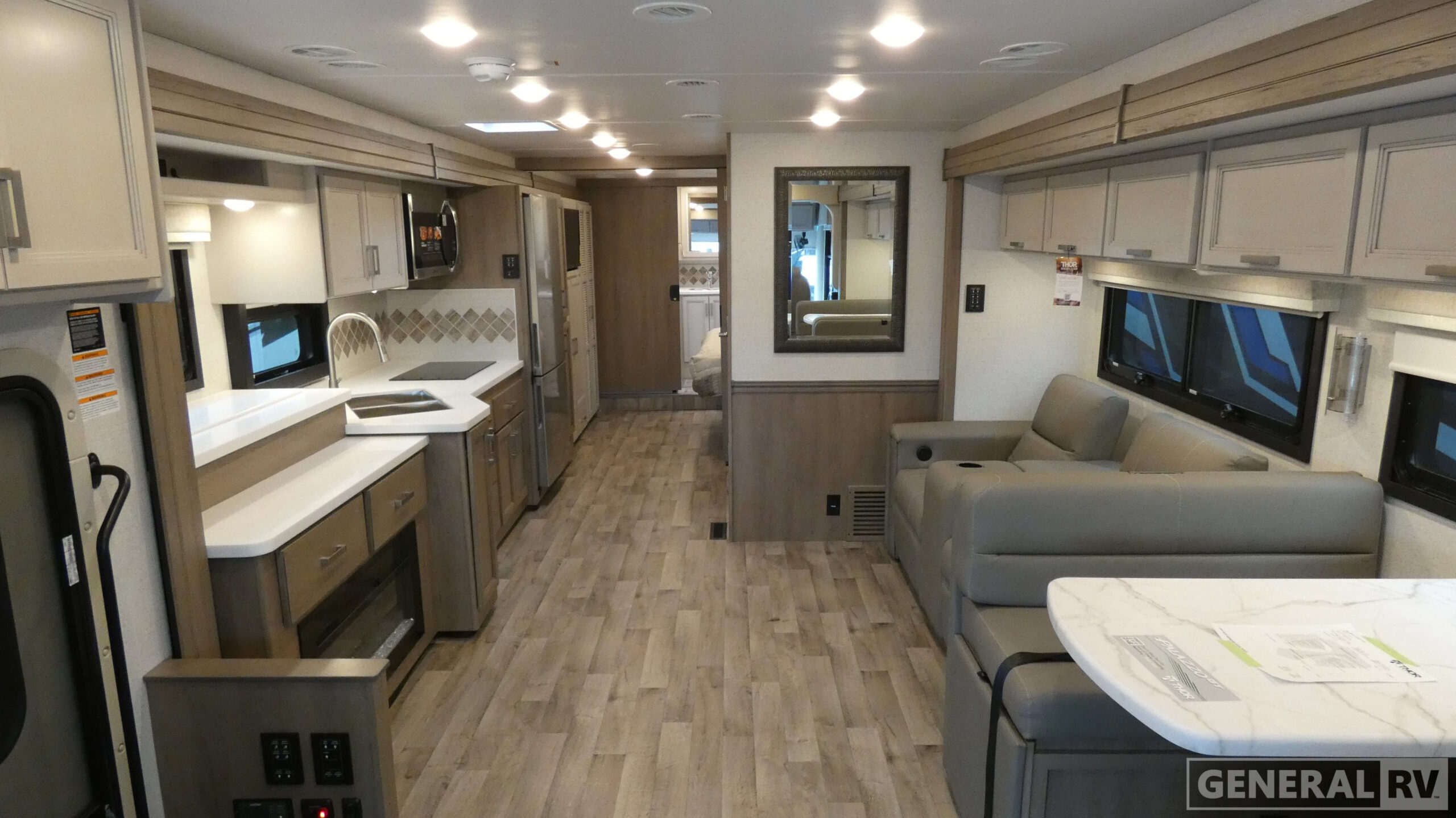 2026 Thor Motor Coach PALAZZO GT 37.5 in fort meyers FL