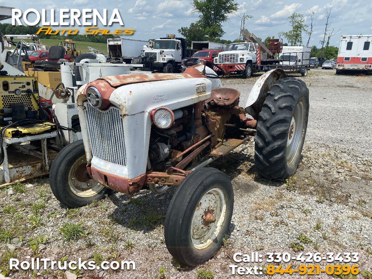 1956 FORD Tractor in East Palestine, OH