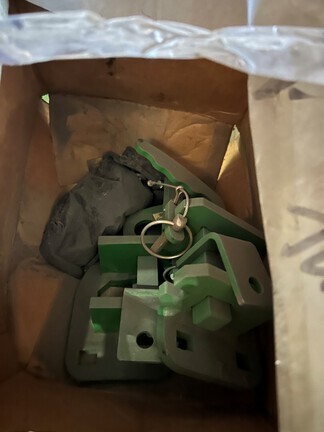 John Deere NEW BW15242 HD LATCH KIT in Assumption, IL