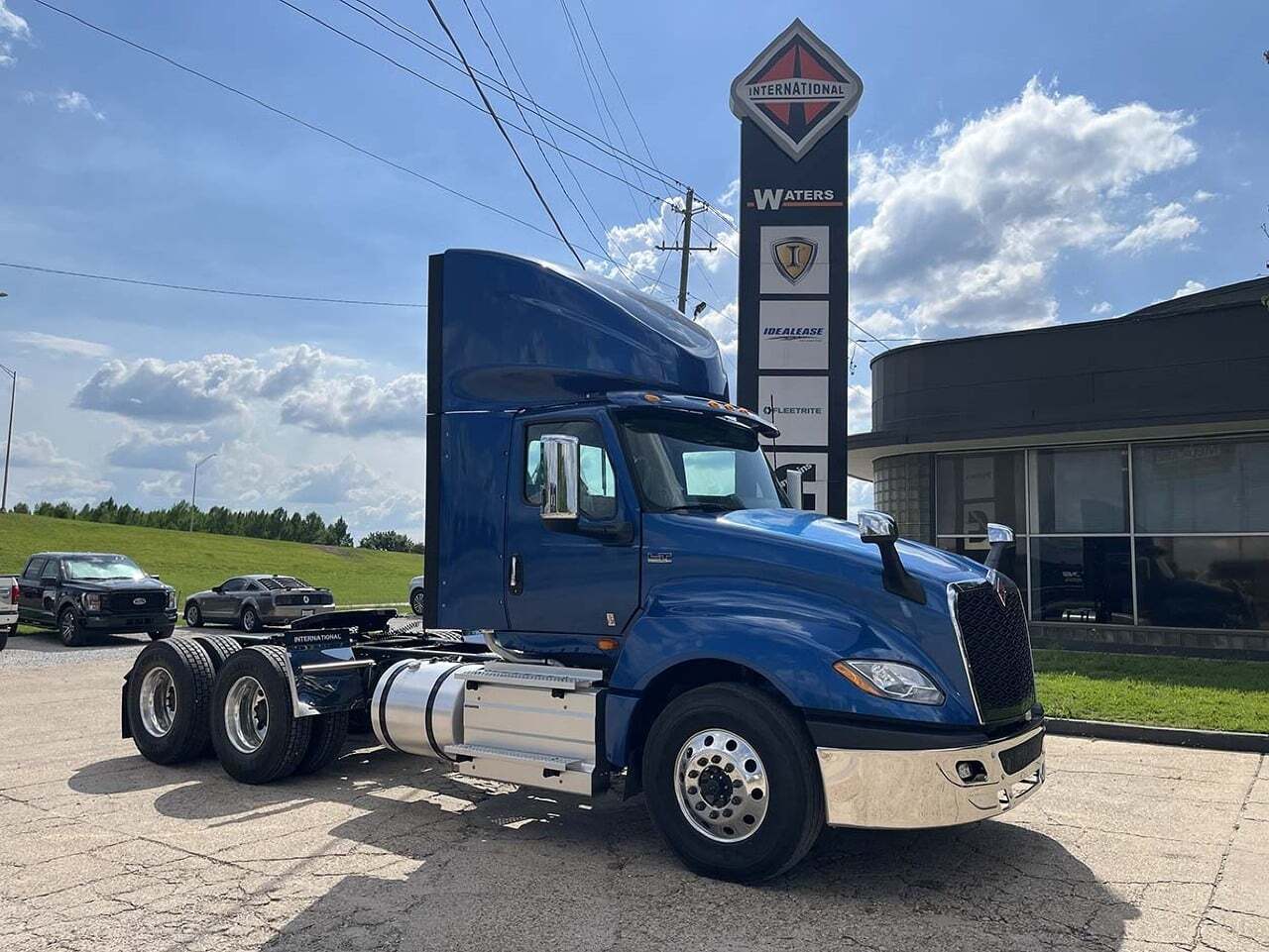 2027 INTERNATIONAL LT 625 in Columbus, MS