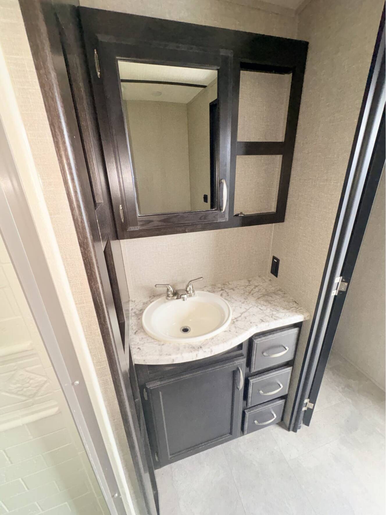 A photo of this 2019 Grand Design Imagine 2970RL