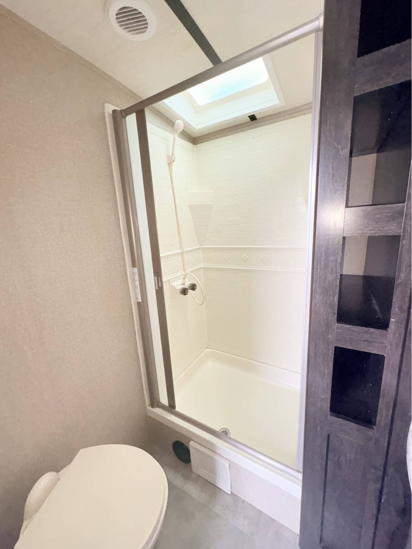 A photo of this 2019 Grand Design Imagine 2970RL