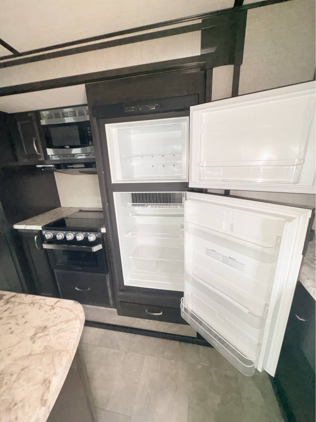 A photo of this 2019 Grand Design Imagine 2970RL