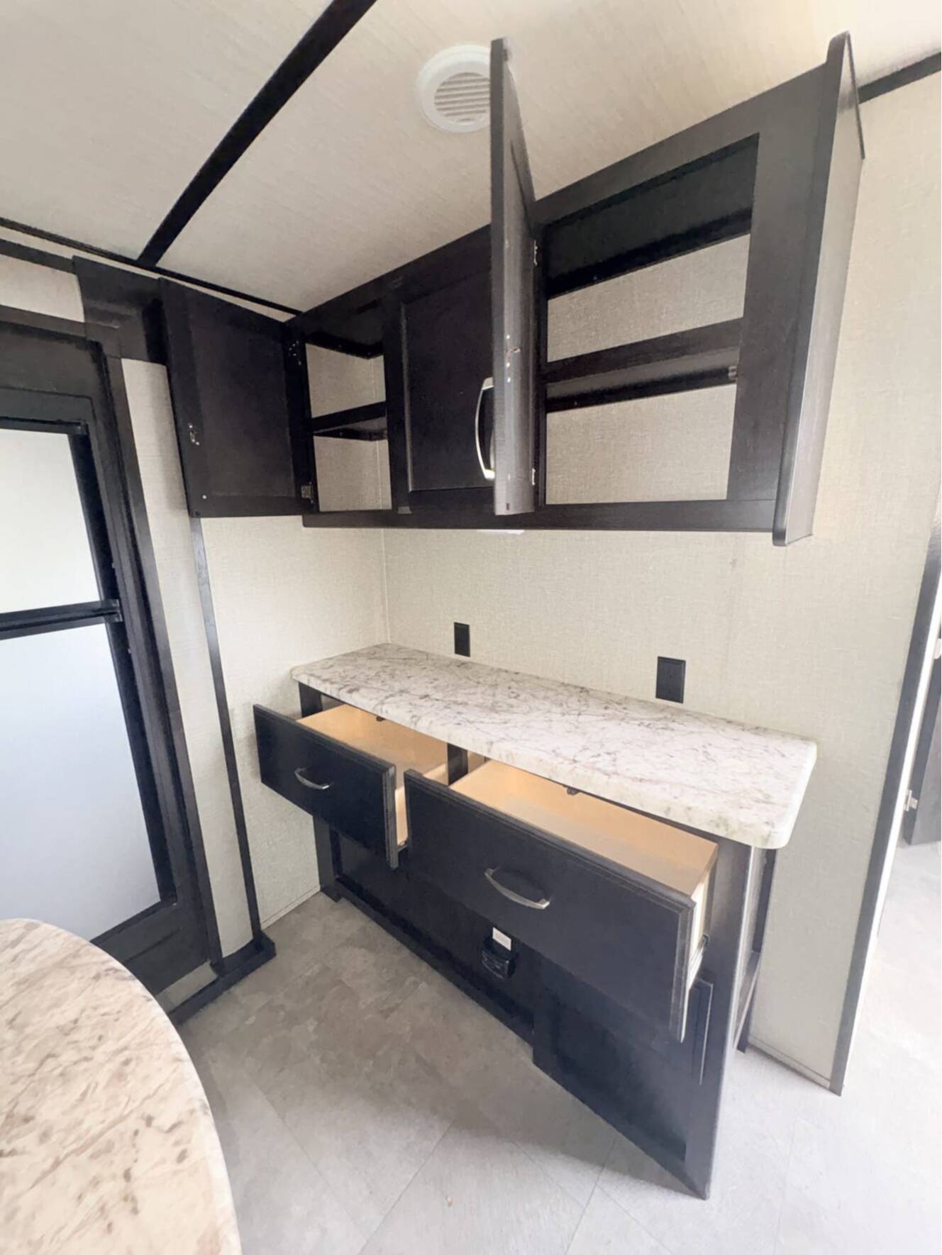 A photo of this 2019 Grand Design Imagine 2970RL
