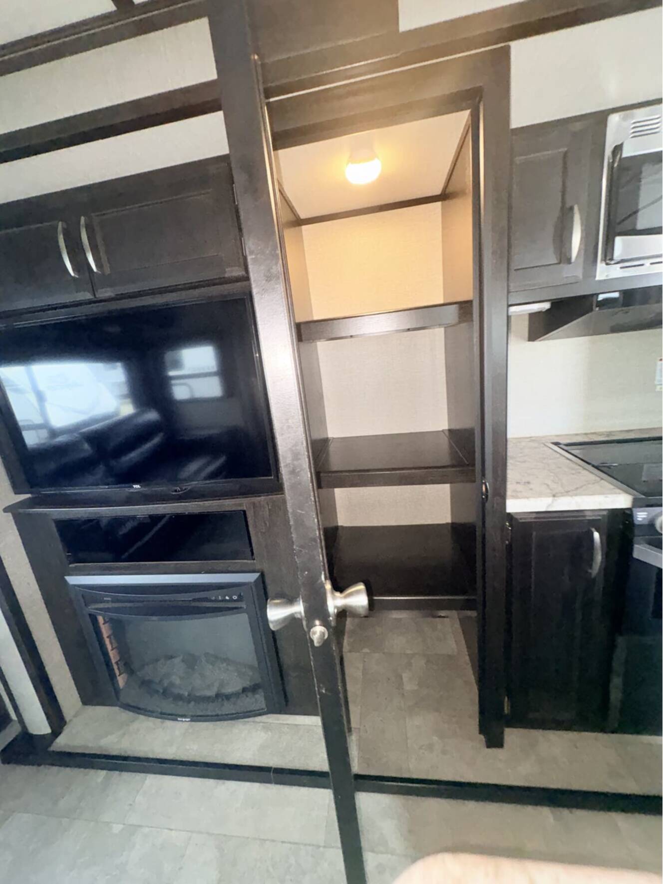 A photo of this 2019 Grand Design Imagine 2970RL