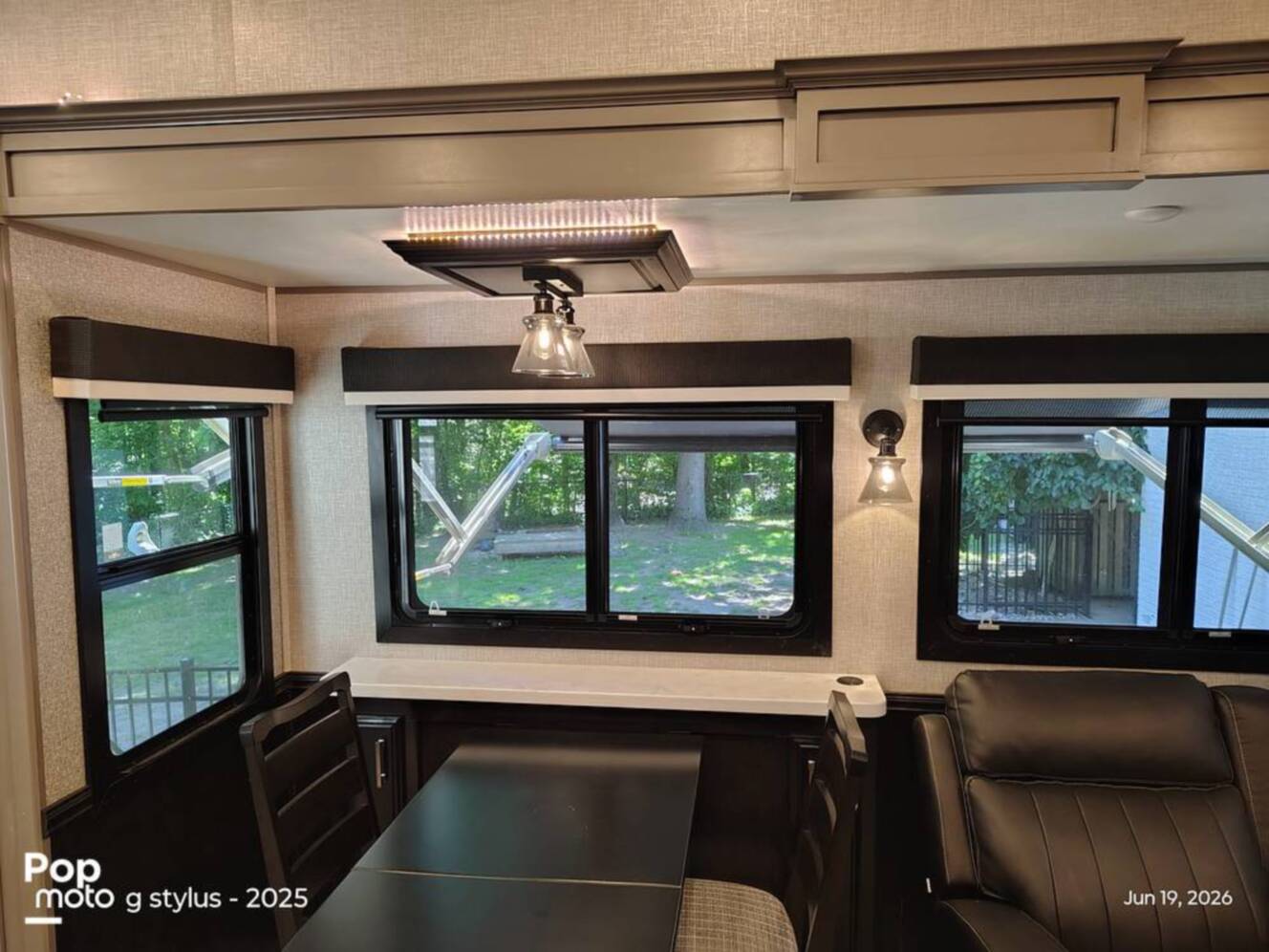 A photo of this 2022 Jayco Pinnacle 36SSWS