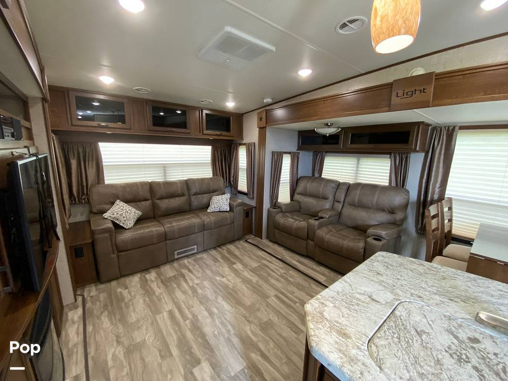 2018 Highland Ridge Light 291RLS LT291RLS in kenton OH